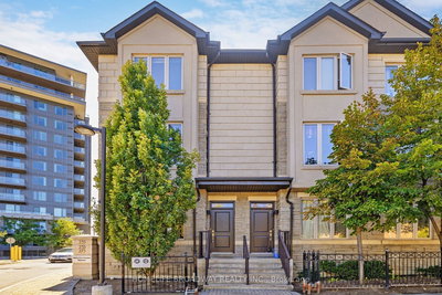 Townhouse sold at Th 27-271 South Park Road, Markham, Ontario, L3T 0B6 - Commerce Valley - MLS: N7014032