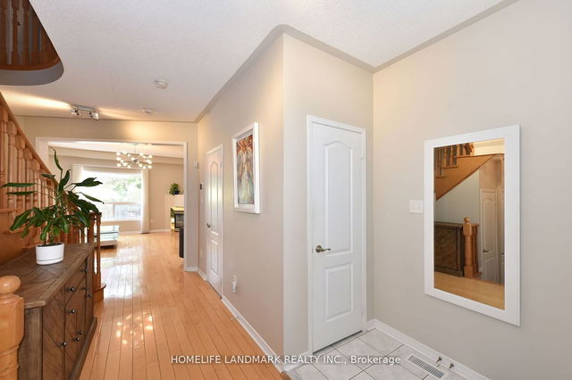 207 Old Colony Road