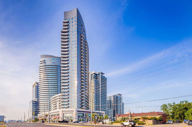 910 - 7165 Yonge Street