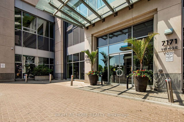 1207 - 7171 Yonge Street