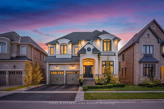 18 Cairns Gate