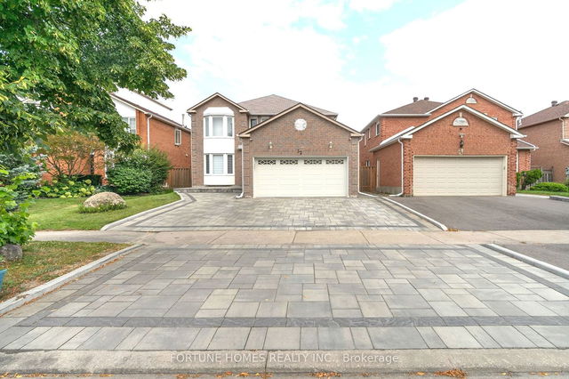 32 Randall Avenue