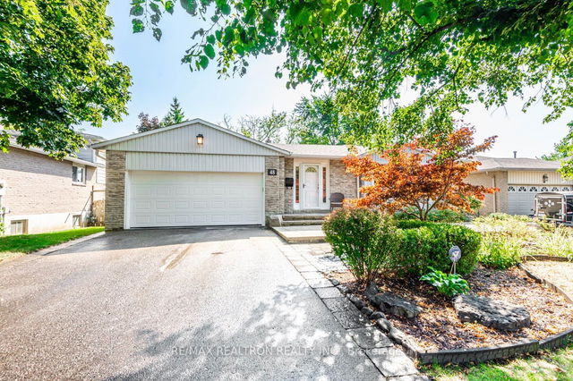 48 Pringle Avenue