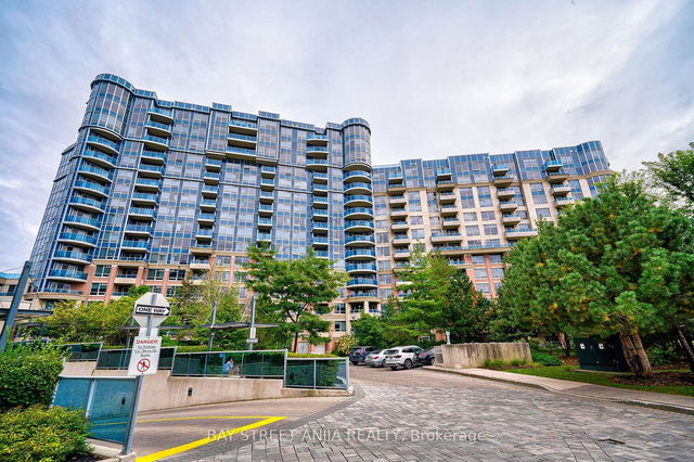 787 - 23 Cox Boulevard