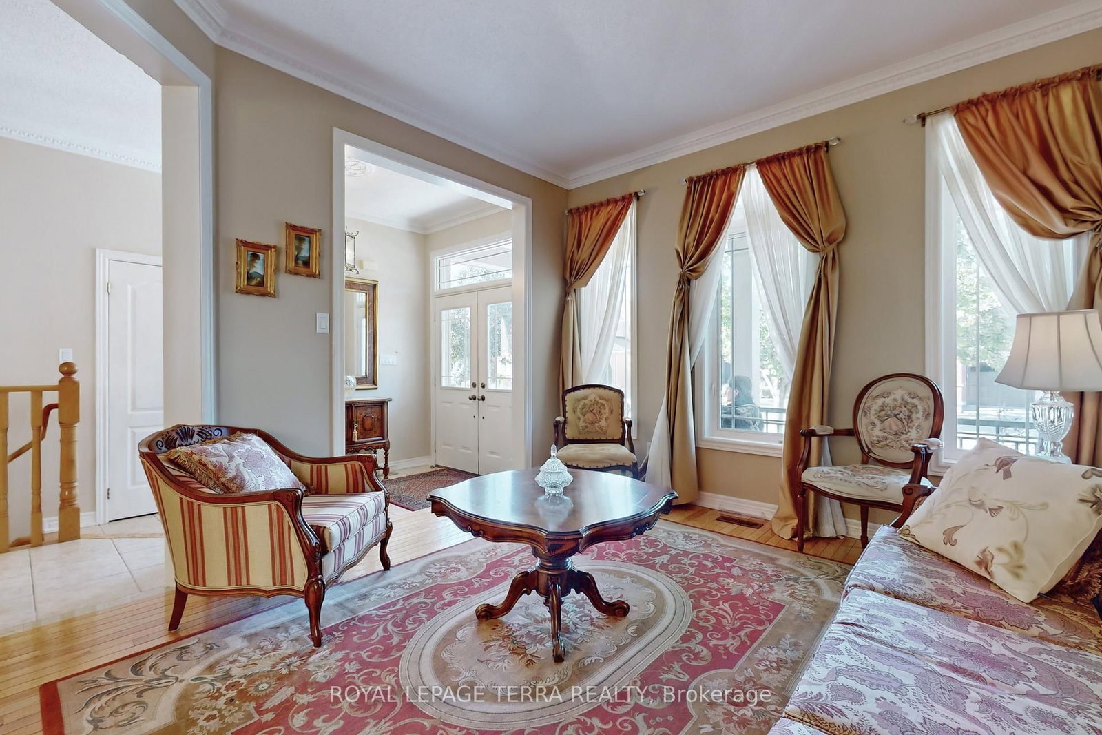Listing Image 5