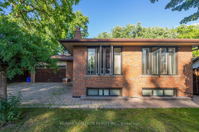 163 Henderson Avenue