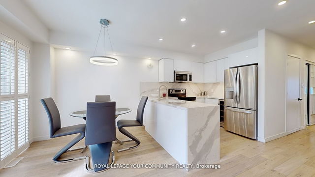 47 Walkview Crescent