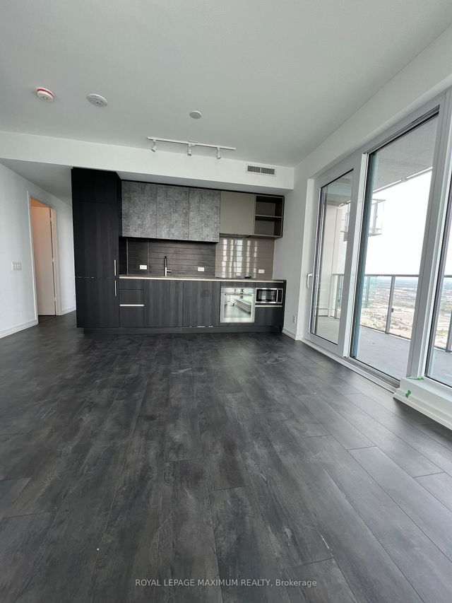 5112 - 7890 Jane Street