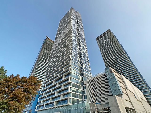 3712 - 898 Portage Parkway
