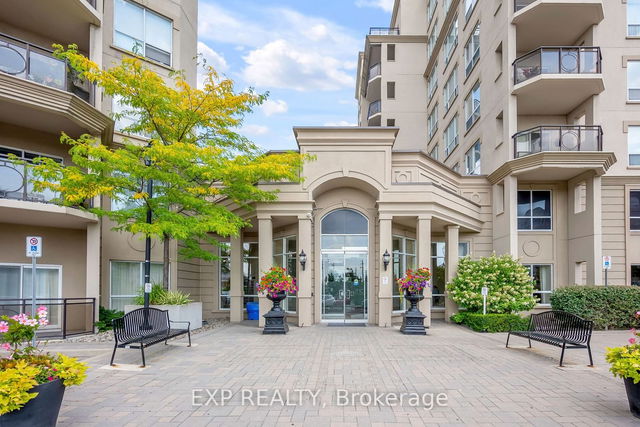 401 - 8 Maison Parc Court