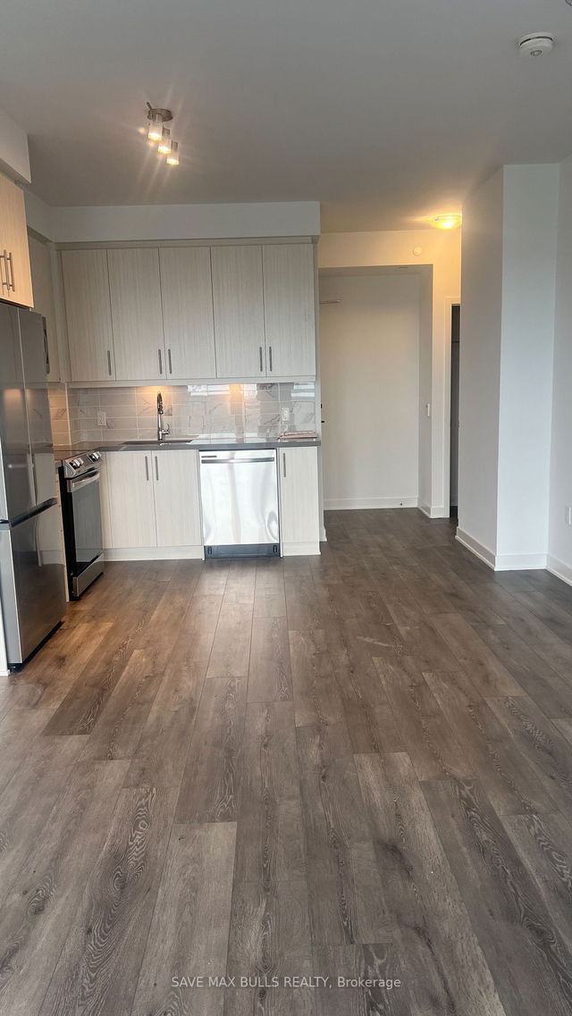 1407 - 105 Oneida Crescent