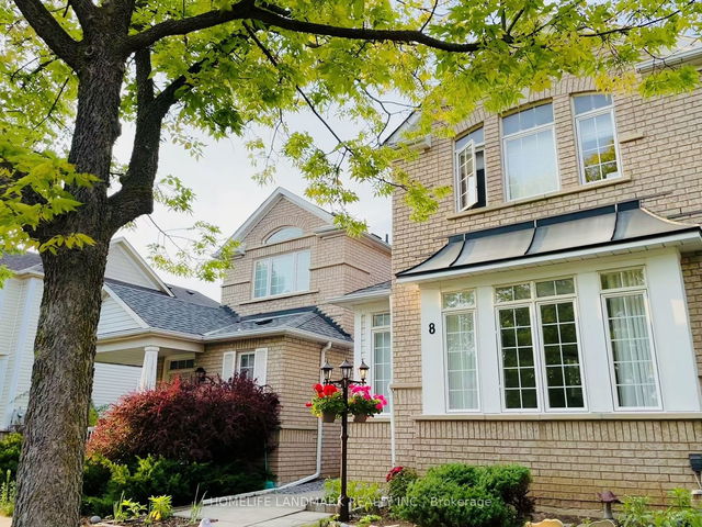 8 Hartwood Place