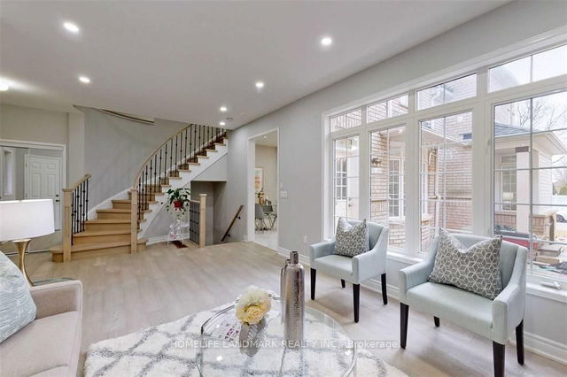 8 Hartwood Place