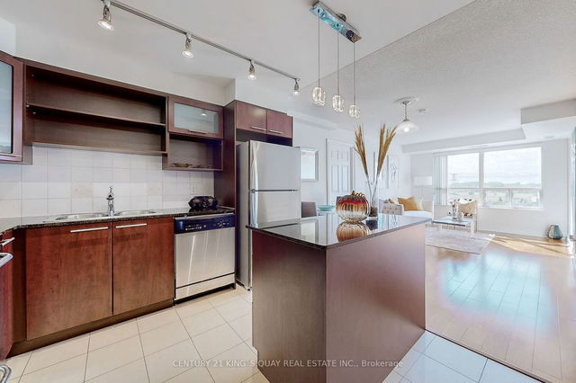 708 - 37 Galleria Parkway