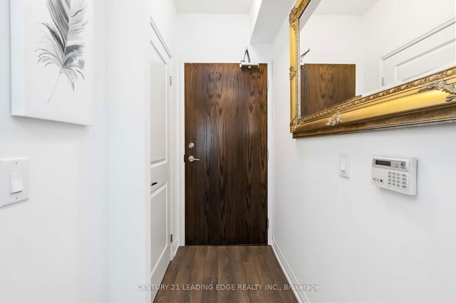 728 - 99 Eagle Rock Way