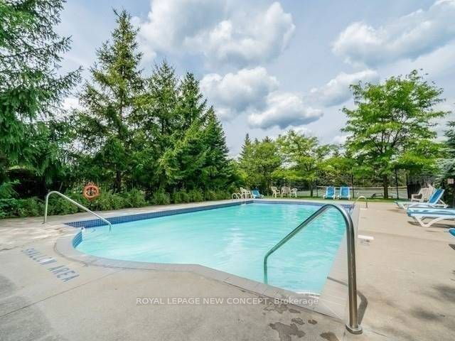 Ph209 - 91 Townsgate Drive