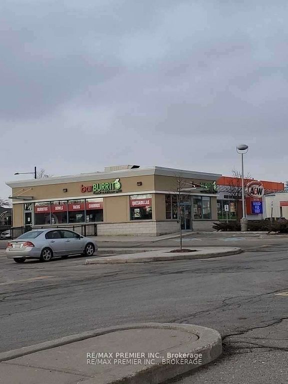 39 - 10909 Yonge St, Richmond Hill, L4C 3E3 | Image 3