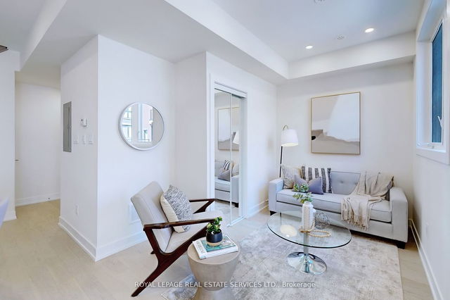 2 - 6 Sayers Lane