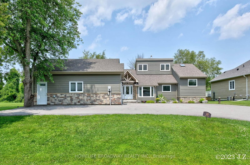 18 Villa Dr, Georgina, L0E 1N0 | Image 3