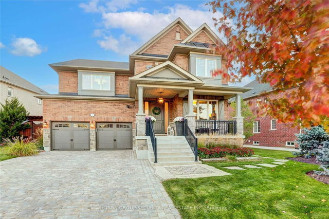 8 Thomas Noble Court