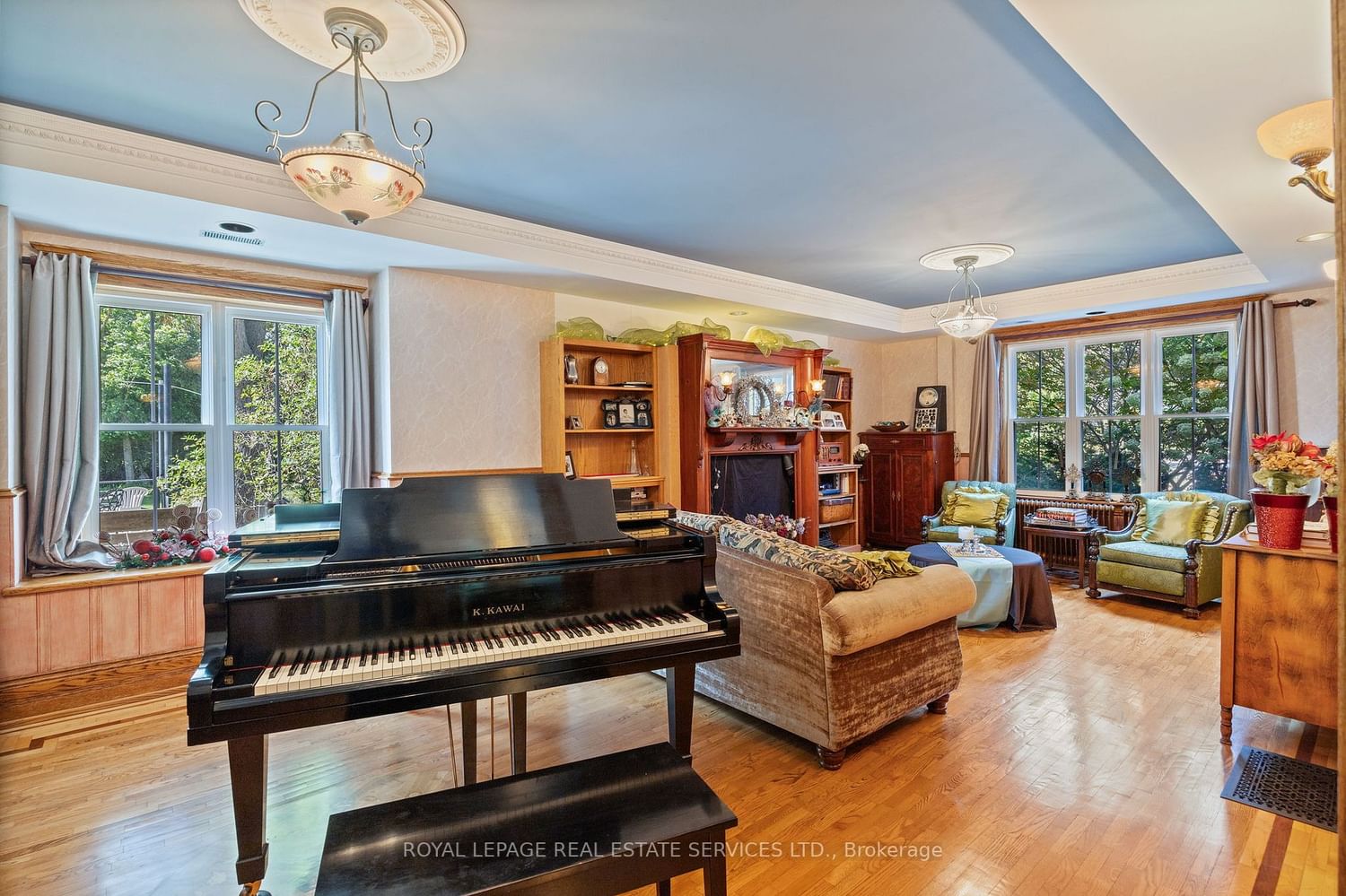 Listing Image 7