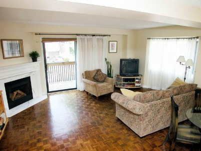 24 Wallace St, Vaughan, L4L2P3 | Image 2