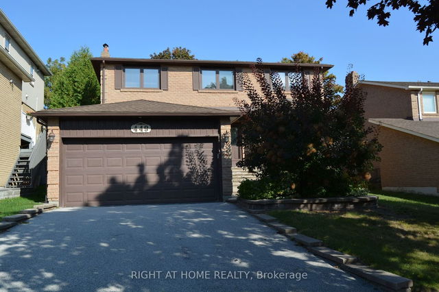 449 Dover Crescent