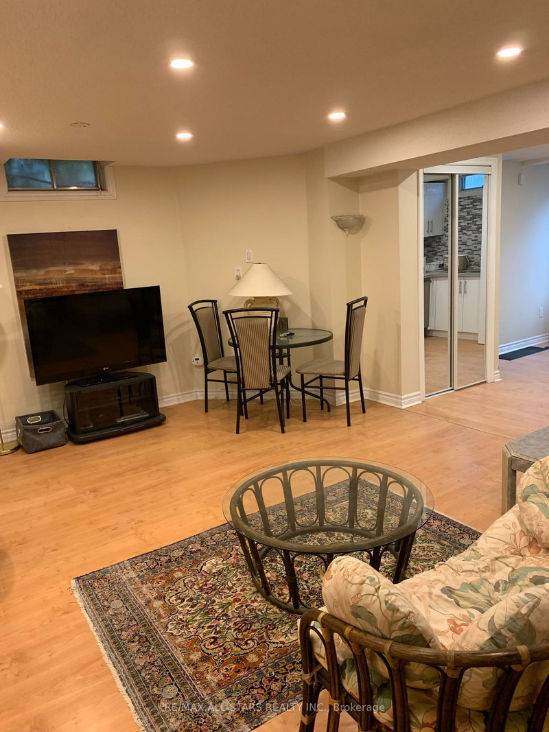 Bsmt - 72 Calderbridge Cres, Markham, L3R 9M7 | Image 2