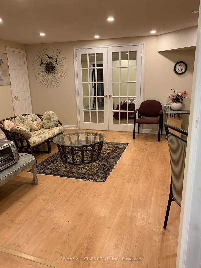 Bsmt - 72 Calderbridge Cres, Markham, L3R 9M7 | Image 3