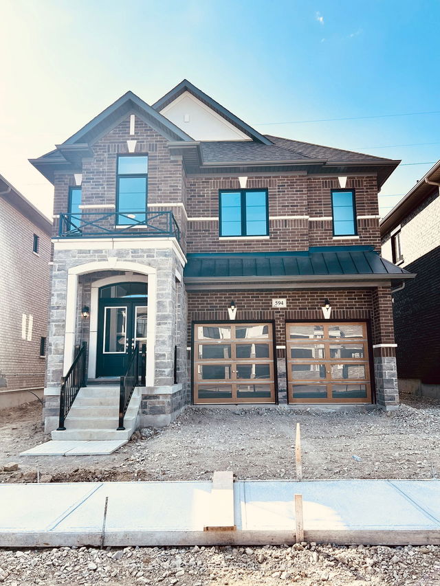 594 Kleinburg Smt Way