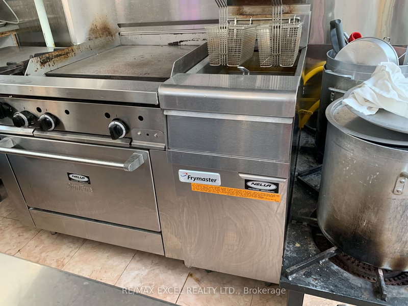 71 - 670 Highway 7 Way E, Richmond Hill, L4P 3P2 | Image 3