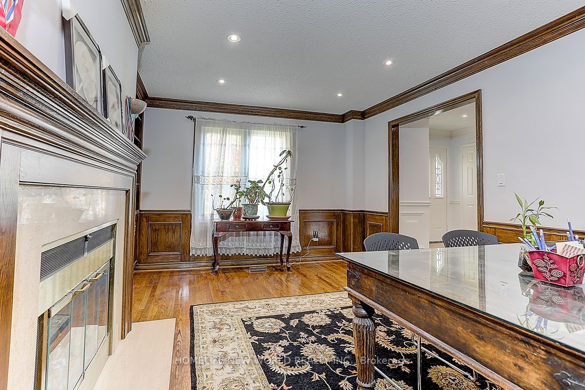 Listing Image 7