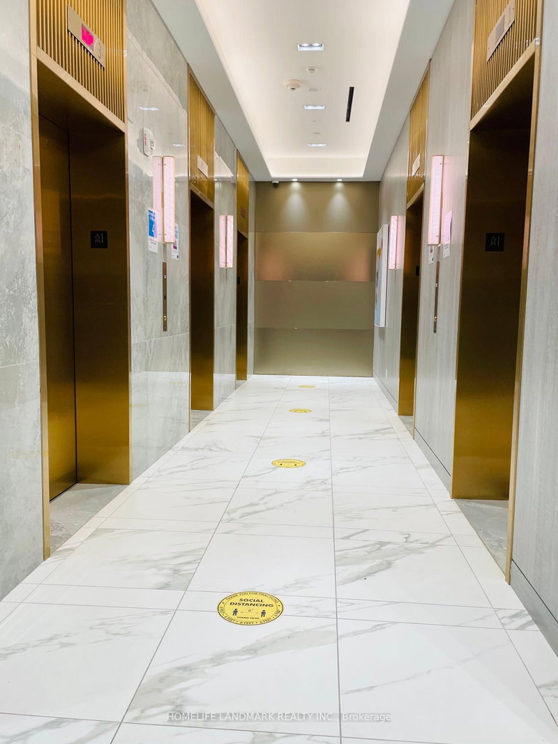 5510 - 950 Portage Pkwy, Vaughan, L4K 0J7 | Image 2