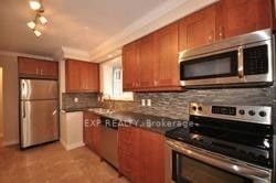 01 - 708 Mountview Pl, Newmarket, L3Y 3P7 | Image 2