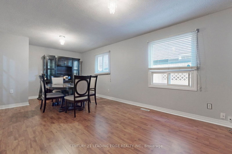 91 Ketchum Cres, Markham, L3S 3G4 | Image 3