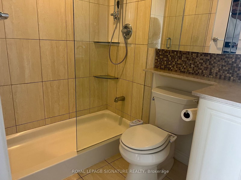 701 - 9245 Jane St, Vaughan, L6A 0J9 | Image 3