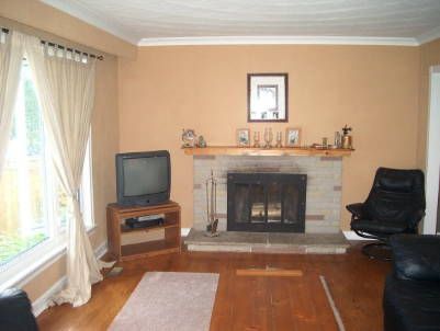 326 Rupert Ave, Whitchurch-Stouffville, L4A1C9 | Image 3