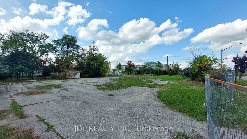  Lot C - 0 Melbourne Dr  Richmond Hill, L4S 2V3 | Image 2