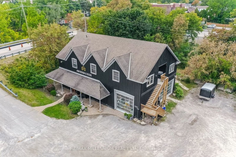 505 Queen St, Newmarket, L3Y 2H3 | Image 2