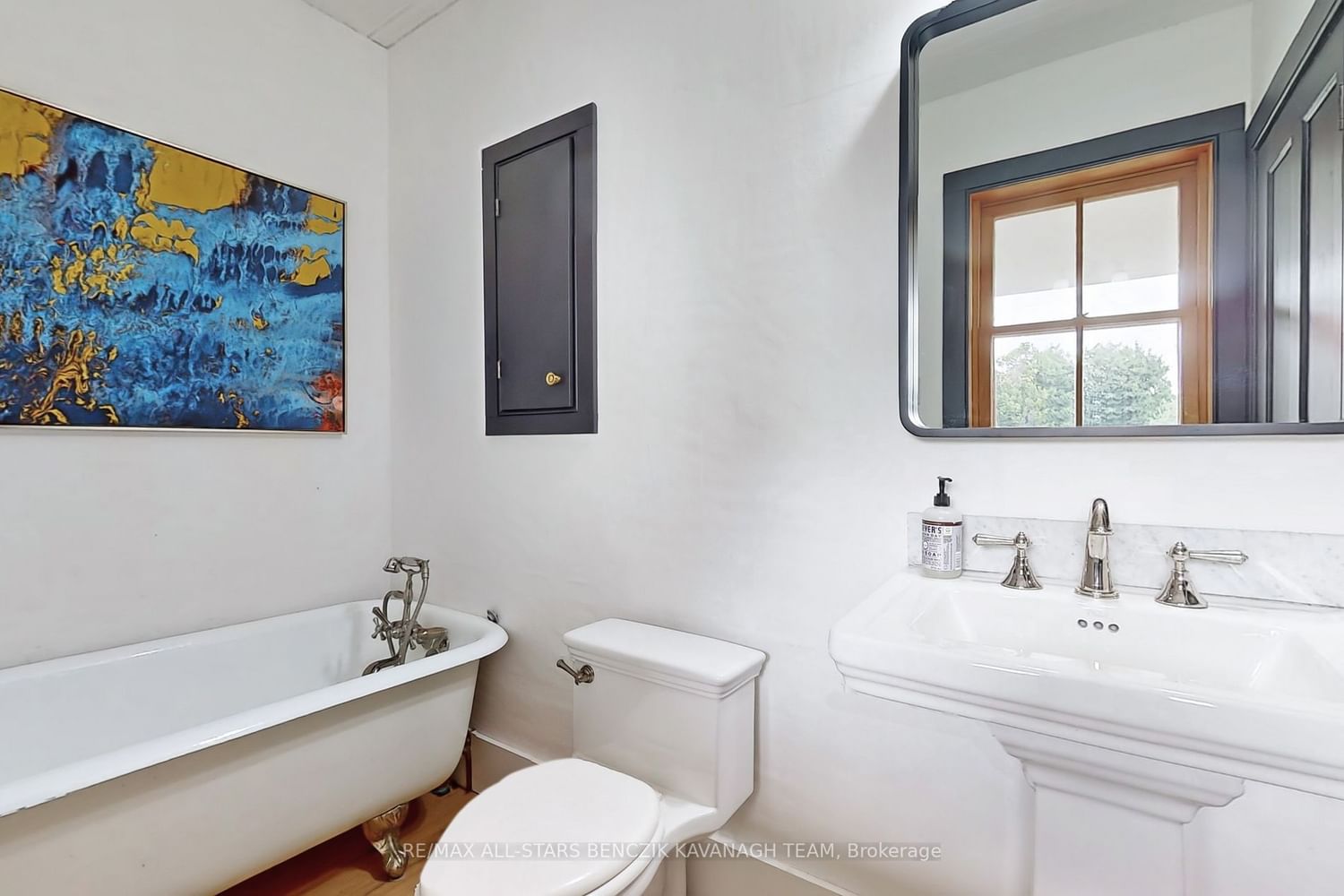 Listing Image 13