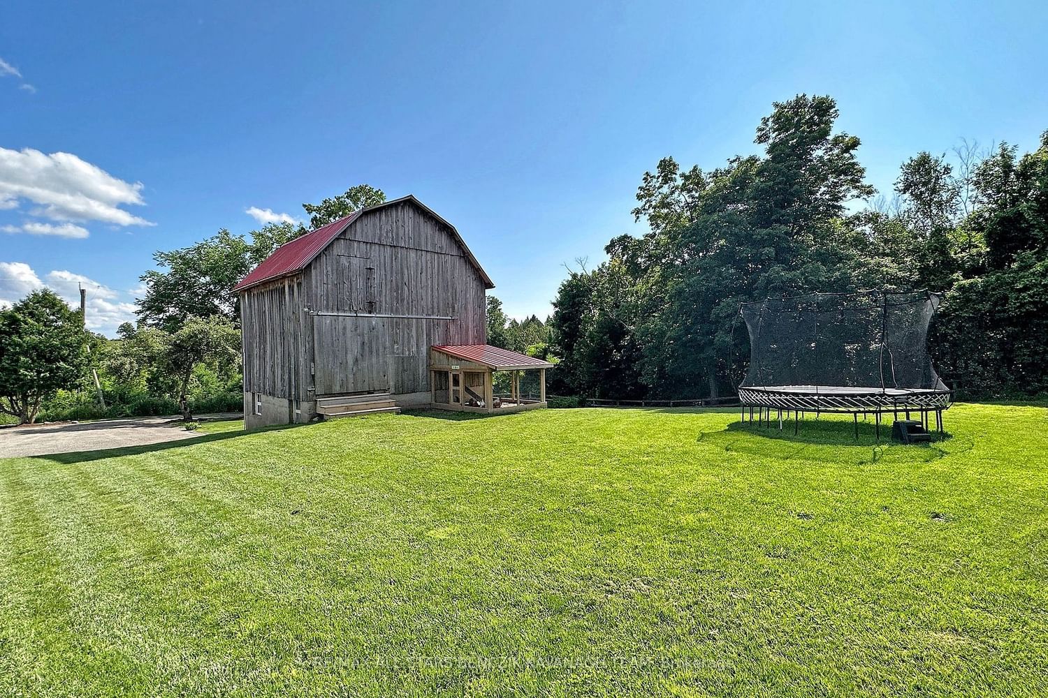 Listing Image 32