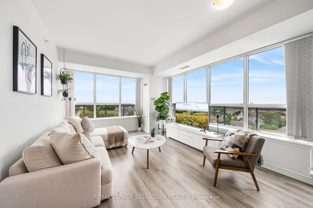 708 - 11611 Yonge Street