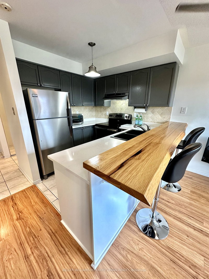 A206 - 15 Cornell Meadows Ave, Markham, L6B 1B6 | Image 3