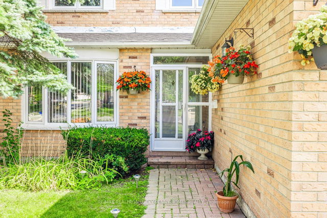 1 Marion Crescent
