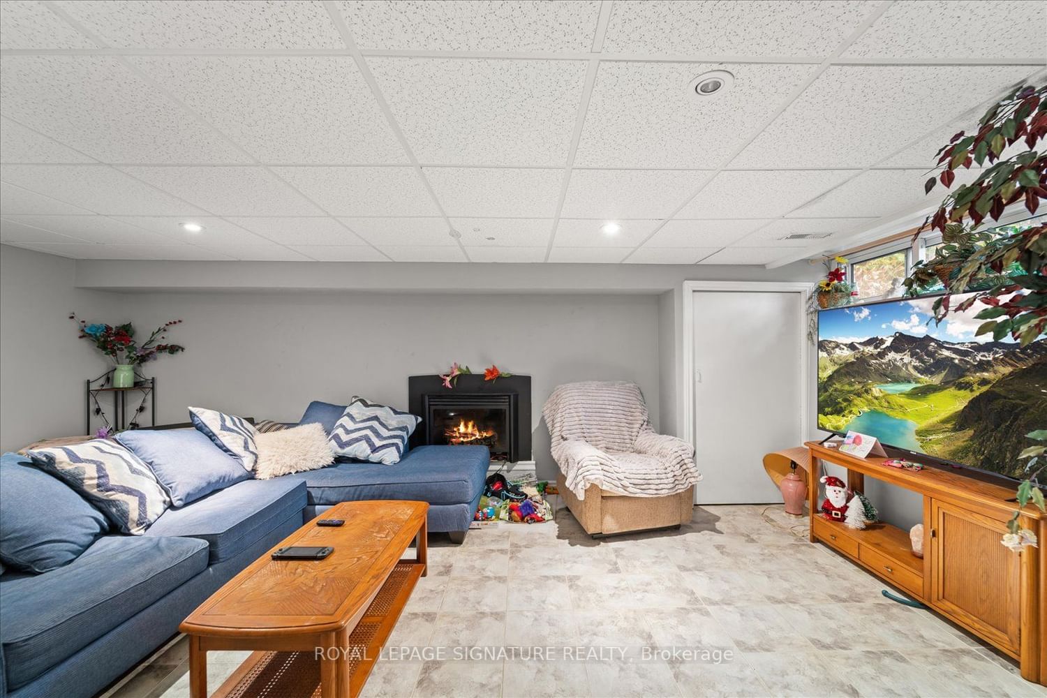 Listing Image 22