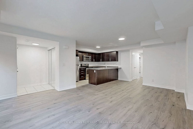 1201 - 11 Dunsheath Way, Markham, L6B 1N3 | Image 3