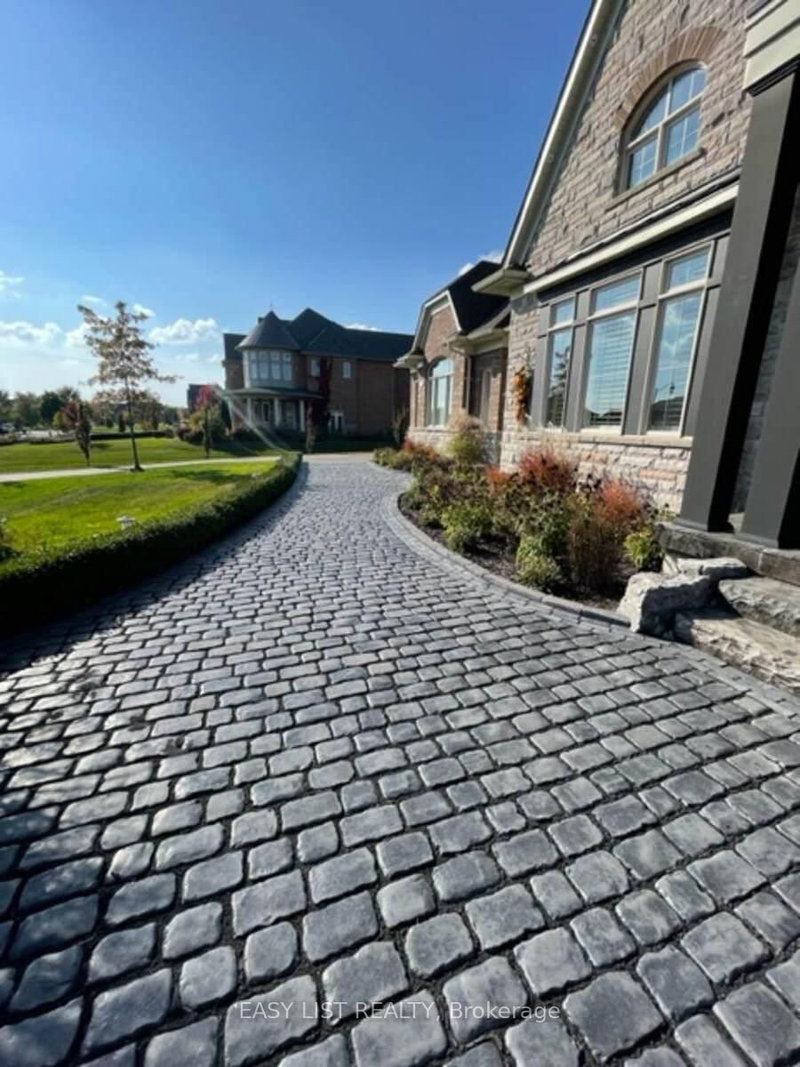 15 Pine Vista Ave, Whitchurch-Stouffville, L4A 1R9 | Image 3