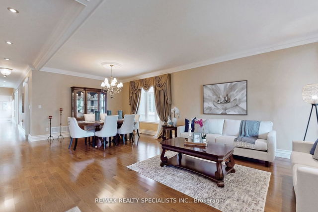 539 Beverley Glen Boulevard