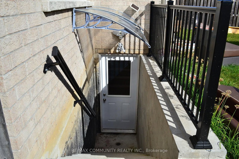 # Bsmt - 21 Berger Ave, Markham, L6B 0B6 | Image 2