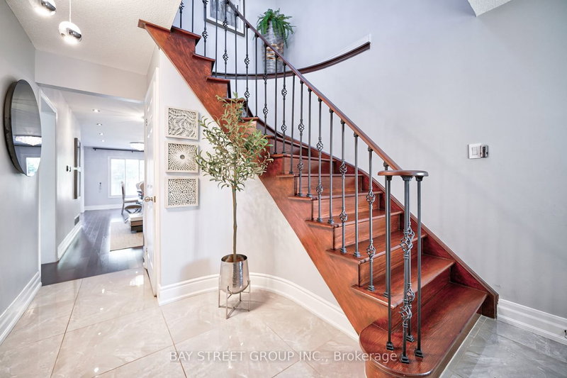 73 Ketchum Cres, Markham, L3S 3G3 | Image 3